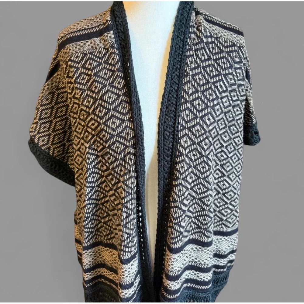 Beige and Black Fringe‎ Trim Cardigan